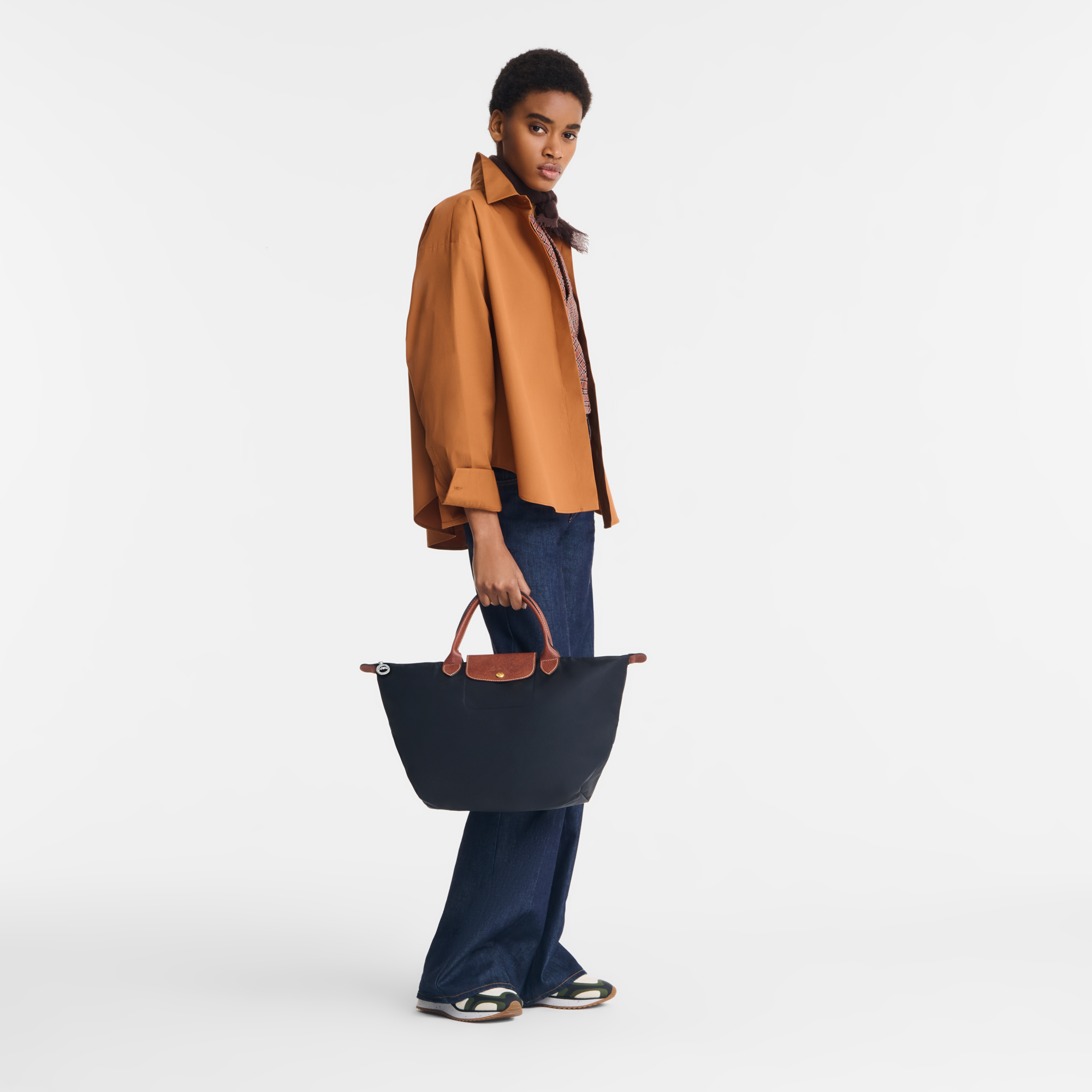 Le Pliage Original M Handbag / Black - Recycled canvas - Image 2